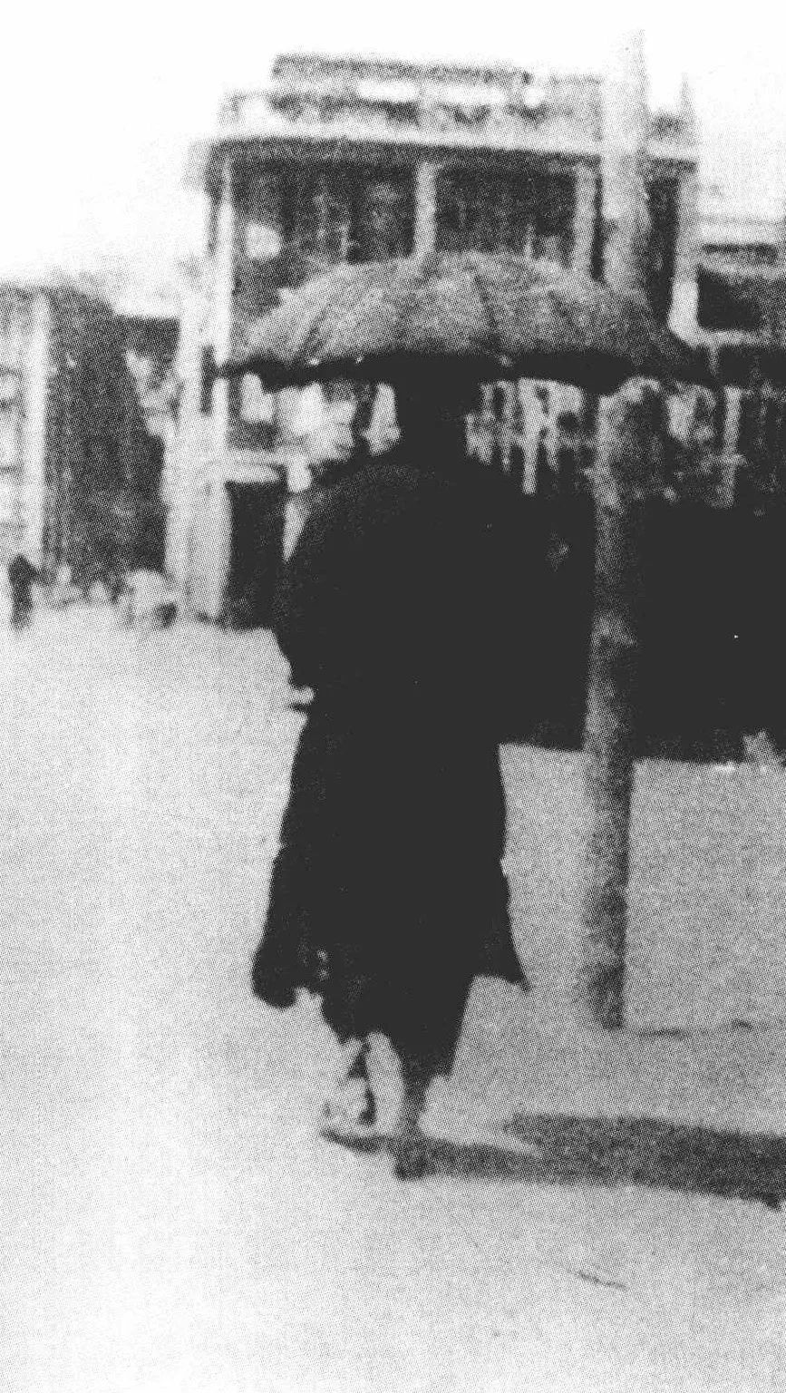 他离开的那天，一个小孤儿吃上了最好的一餐饭休闲区蓝鸢梦想 - Www.slyday.coM