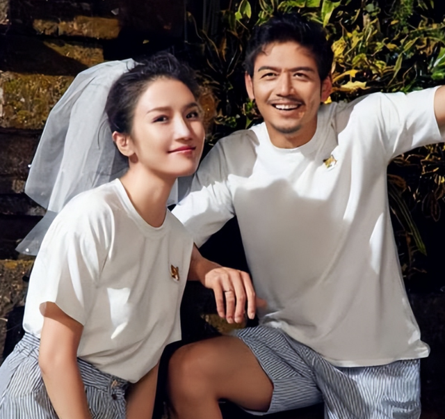 演员杨烁:一段婚姻两个孩子,对妻子许下承诺,离婚就净身出户__财经