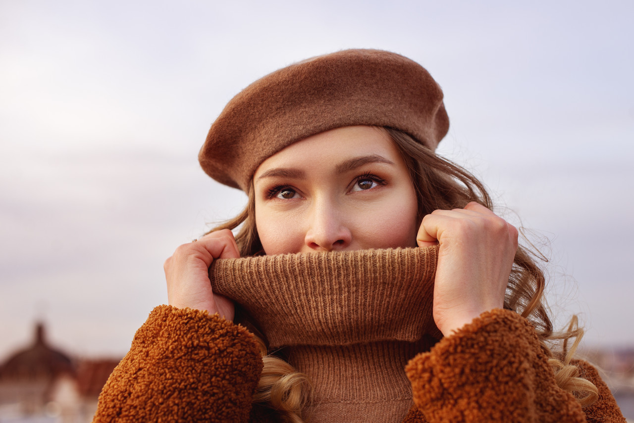 又有“过冬神器”销量暴涨！高领毛衣火到欧洲，厂家半年前就嗅到商机休闲区蓝鸢梦想 - Www.slyday.coM