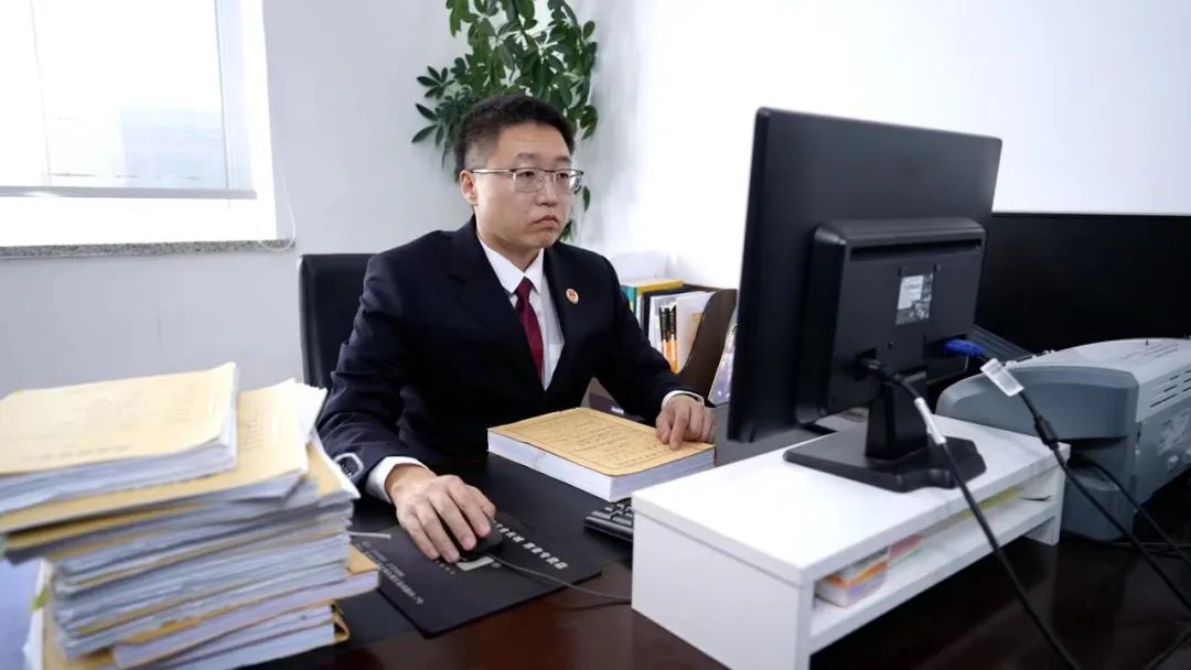 屈欣：以“求极致”心态化身“细节控”休闲区蓝鸢梦想 - Www.slyday.coM