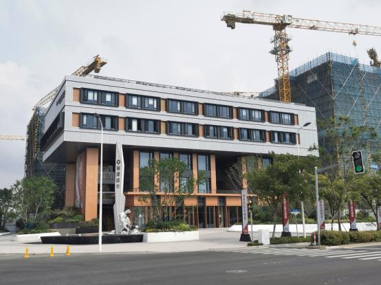 非凡十年——建材答卷休闲区蓝鸢梦想 - Www.slyday.coM