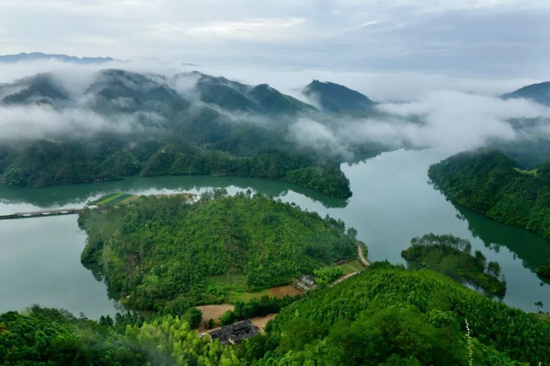 非凡十年｜南平：护水兴水 泽润闽北休闲区蓝鸢梦想 - Www.slyday.coM
