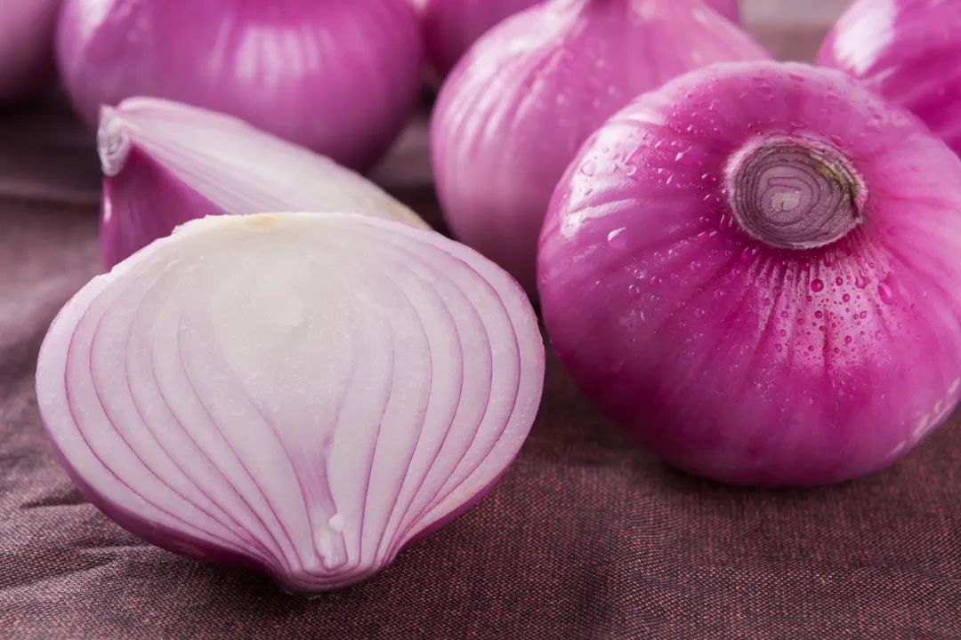 70%的人有这个毛病，吃洋葱真的能将其缩小吗？吃洋葱真正的好处是这些休闲区蓝鸢梦想 - Www.slyday.coM