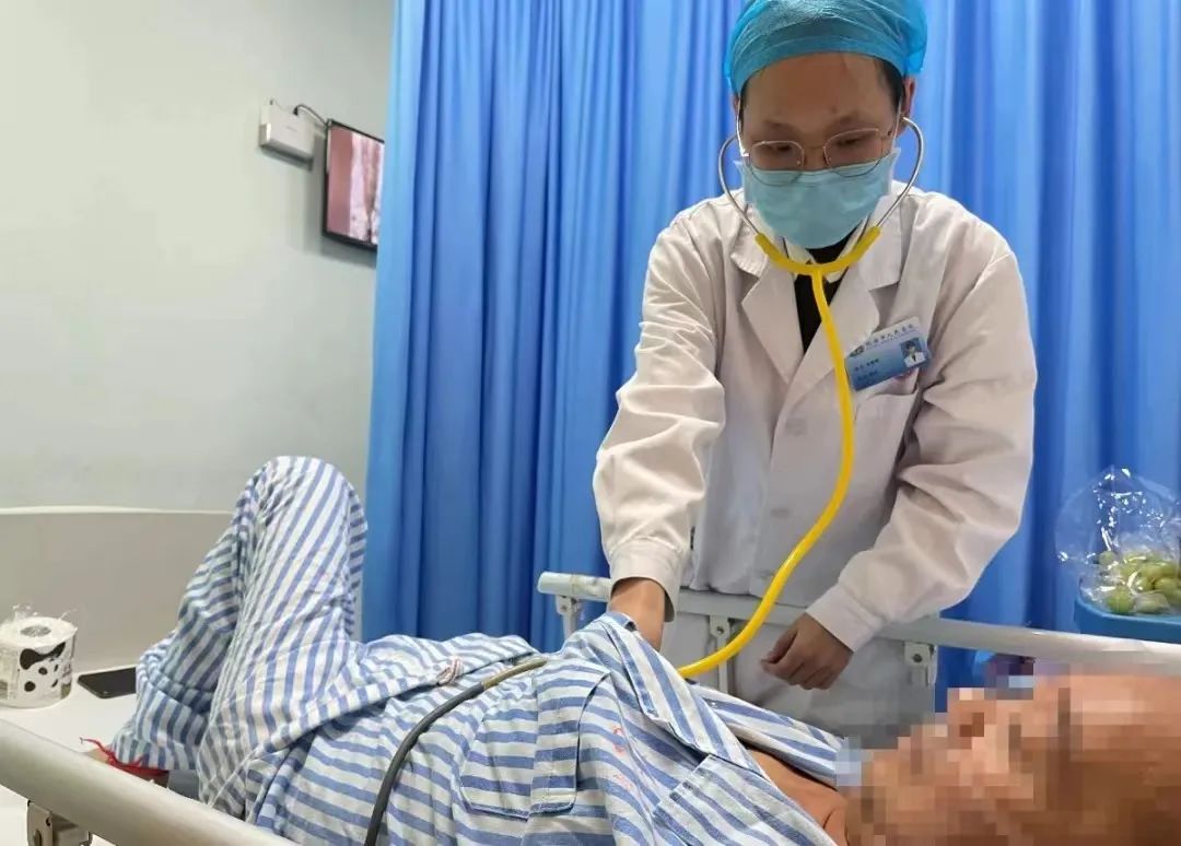 北海一男子心脏停止1小时，医生持续1小时心肺复苏抢救成功！休闲区蓝鸢梦想 - Www.slyday.coM