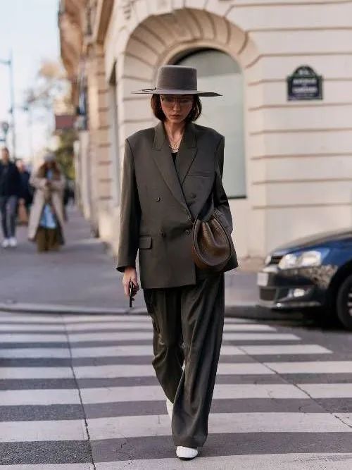 年轻人过了20岁 就要穿得成熟点！休闲区蓝鸢梦想 - Www.slyday.coM