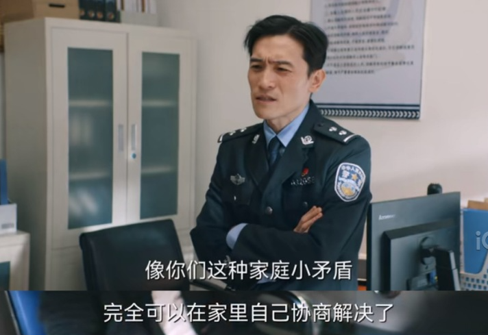 《摇滚狂花》是今年最刺激的剧了吧？分分钟都是新鲜感休闲区蓝鸢梦想 - Www.slyday.coM