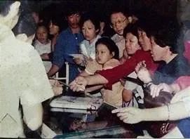 上海这款国民床单又上热搜！不舍得扔…还在用的举手！背后还有一段甜蜜爱情故事休闲区蓝鸢梦想 - Www.slyday.coM