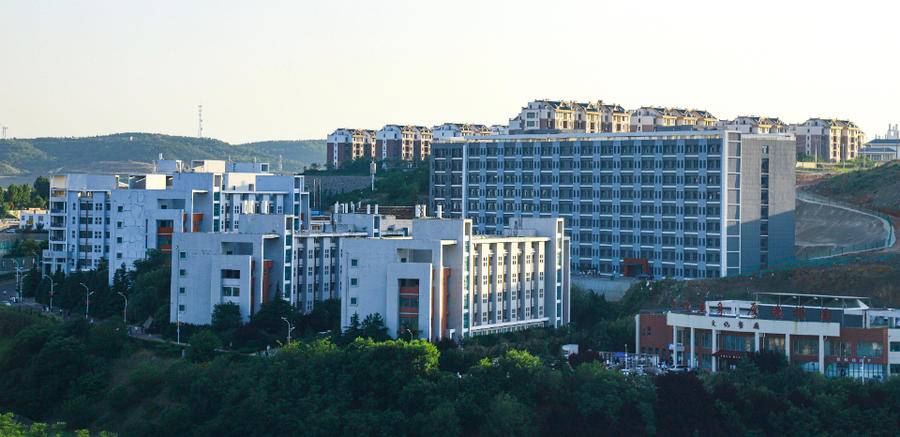 寻找山东最美大学|烟台科技学院臧传芬:《烟科建筑风光》|摄影|山东省