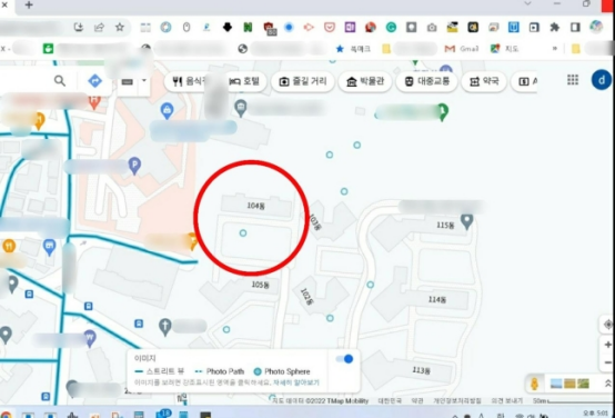 The old man told Yonhap News Agency that by clicking on the origin area in the picture, he could see a panoramic photo of his living room through the 
