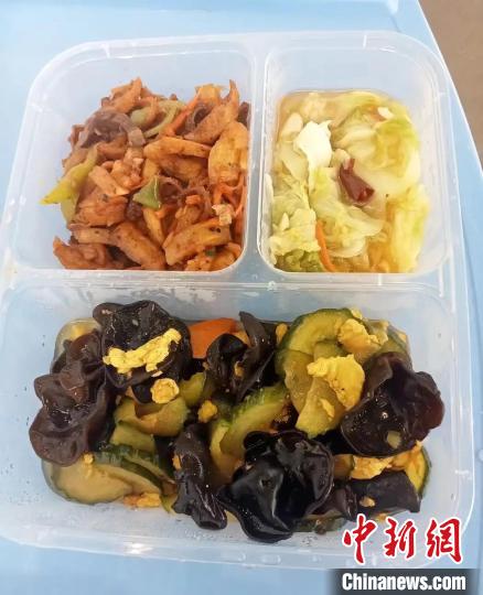 草原方舱故事：一群人和一段“在一起”的日子休闲区蓝鸢梦想 - Www.slyday.coM