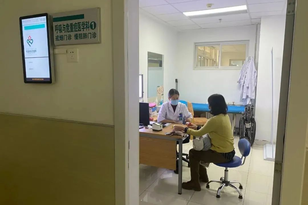 静默中的“守护”：巴彦淖尔市医院全力保障群众就医需求休闲区蓝鸢梦想 - Www.slyday.coM