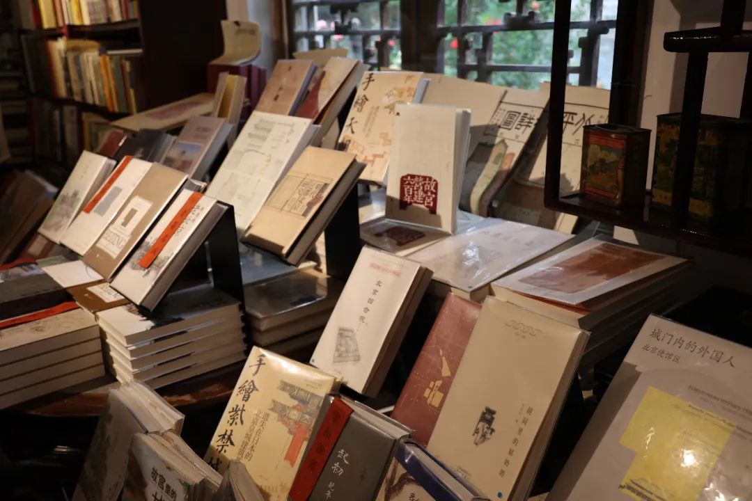 那些开在胡同里的书店，是城市之光休闲区蓝鸢梦想 - Www.slyday.coM