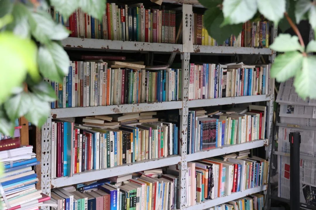 那些开在胡同里的书店，是城市之光休闲区蓝鸢梦想 - Www.slyday.coM