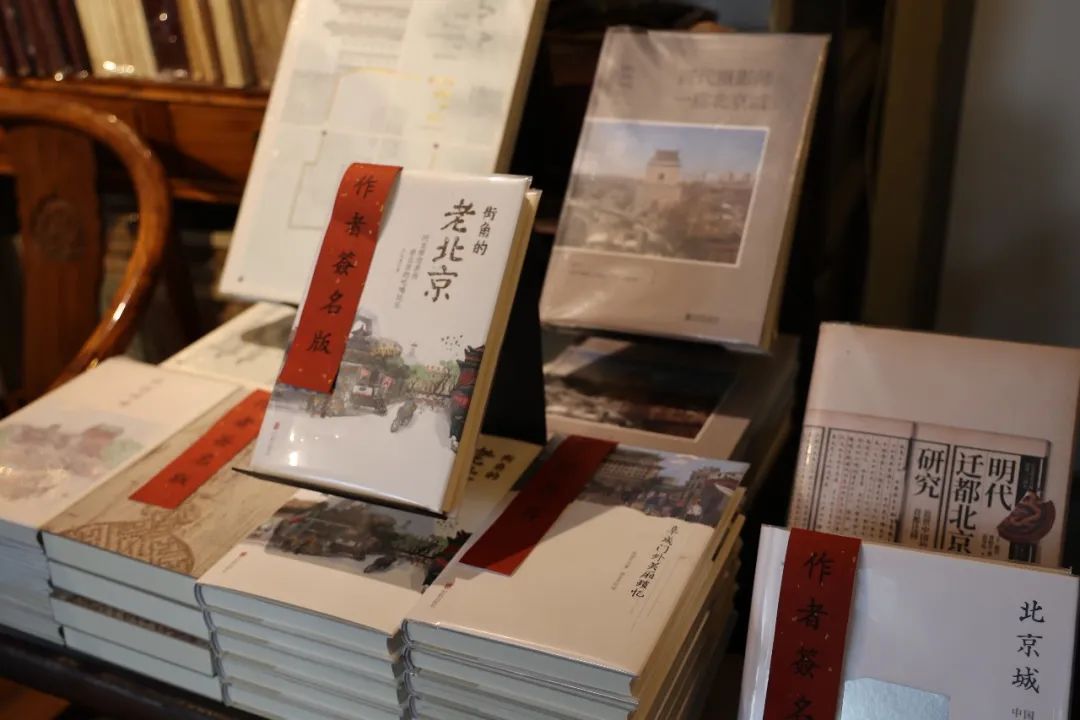 那些开在胡同里的书店，是城市之光休闲区蓝鸢梦想 - Www.slyday.coM