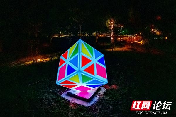 株洲“一米微光”点亮回家路，原来家门口的夜景也可以这么美休闲区蓝鸢梦想 - Www.slyday.coM