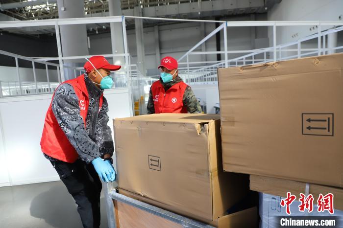 草原方舱故事：一群人和一段“在一起”的日子休闲区蓝鸢梦想 - Www.slyday.coM