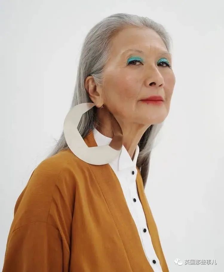 68岁出道的银发模特,走t台,上封面,奶奶也太酷了!__财经头条
