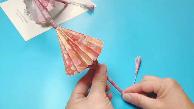 收藏!教你折一把漂亮的古风小伞,码住跟着做