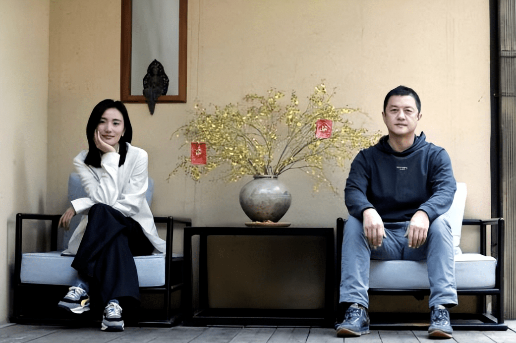 娱乐圈“父女恋”群像,离婚,一生无子,相差54岁,女方后悔一生_汪峰_张纪中_葛荟婕|寇振海|葛荟婕|谢贤_新浪新闻