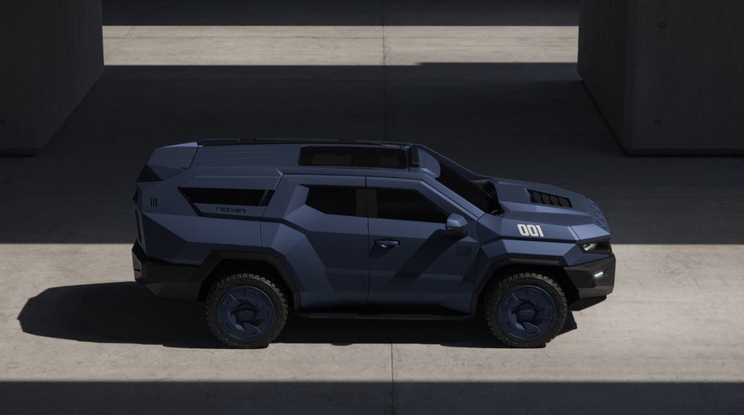 史上最硬suv,简直就是辆坦克!__财经头条