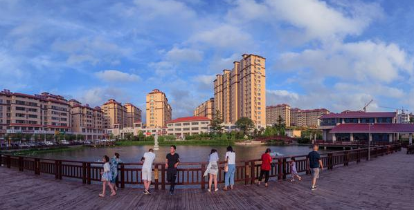 非凡十年 城市面孔 栖霞 守住绿水青山 打造幸福家园 苹果 栖霞市 新浪新闻