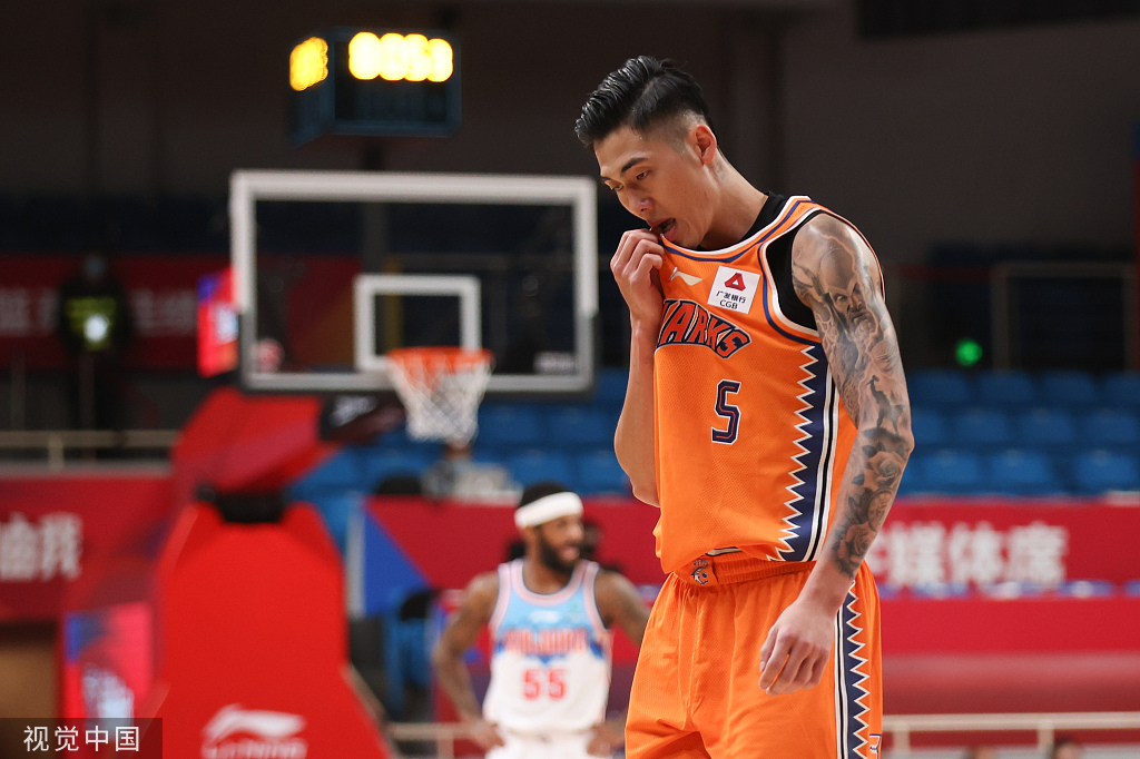 劉錚也33歲了。