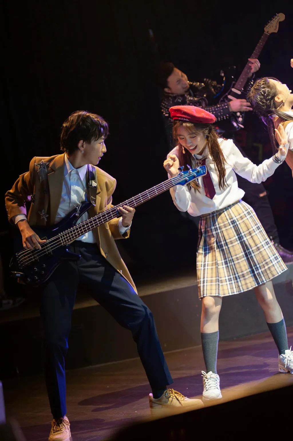 穿越迷塔城？“夜猫子”书店？……传统旅游景点还有这么多隐藏玩法！休闲区蓝鸢梦想 - Www.slyday.coM