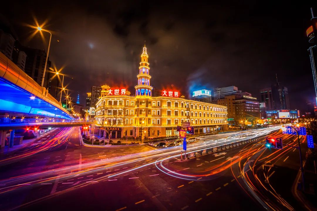 穿越迷塔城？“夜猫子”书店？……传统旅游景点还有这么多隐藏玩法！休闲区蓝鸢梦想 - Www.slyday.coM