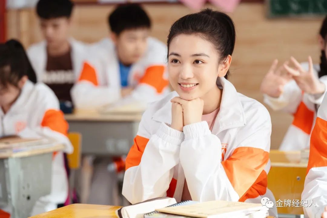 代露娃:元气少女的第n种打开方式__财经头条