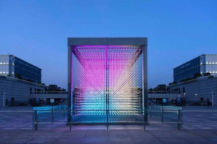 原来你是这样的杭州南站，南站夜景全新亮相！光影大片来了休闲区蓝鸢梦想 - Www.slyday.coM