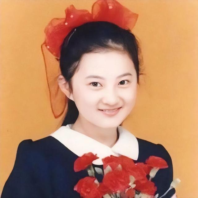 而金铭恰恰是在那段时间,接连出演了《婉君》《青青河边草》《梅花烙