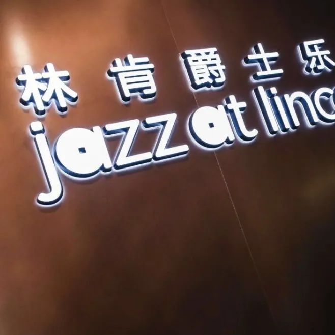 穿越迷塔城？“夜猫子”书店？……传统旅游景点还有这么多隐藏玩法！休闲区蓝鸢梦想 - Www.slyday.coM