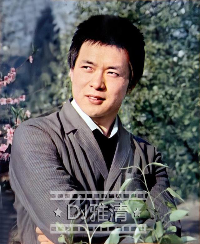 迟志强68岁生日 网上无人祝贺 当年爆红如今低调 但豪车名表一样不少|迟志强|演员_新浪新闻