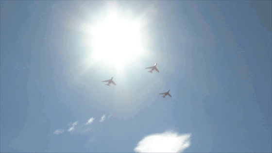 作为首批“飞豹”战机前舱女飞行员 她的履历写满优秀休闲区蓝鸢梦想 - Www.slyday.coM