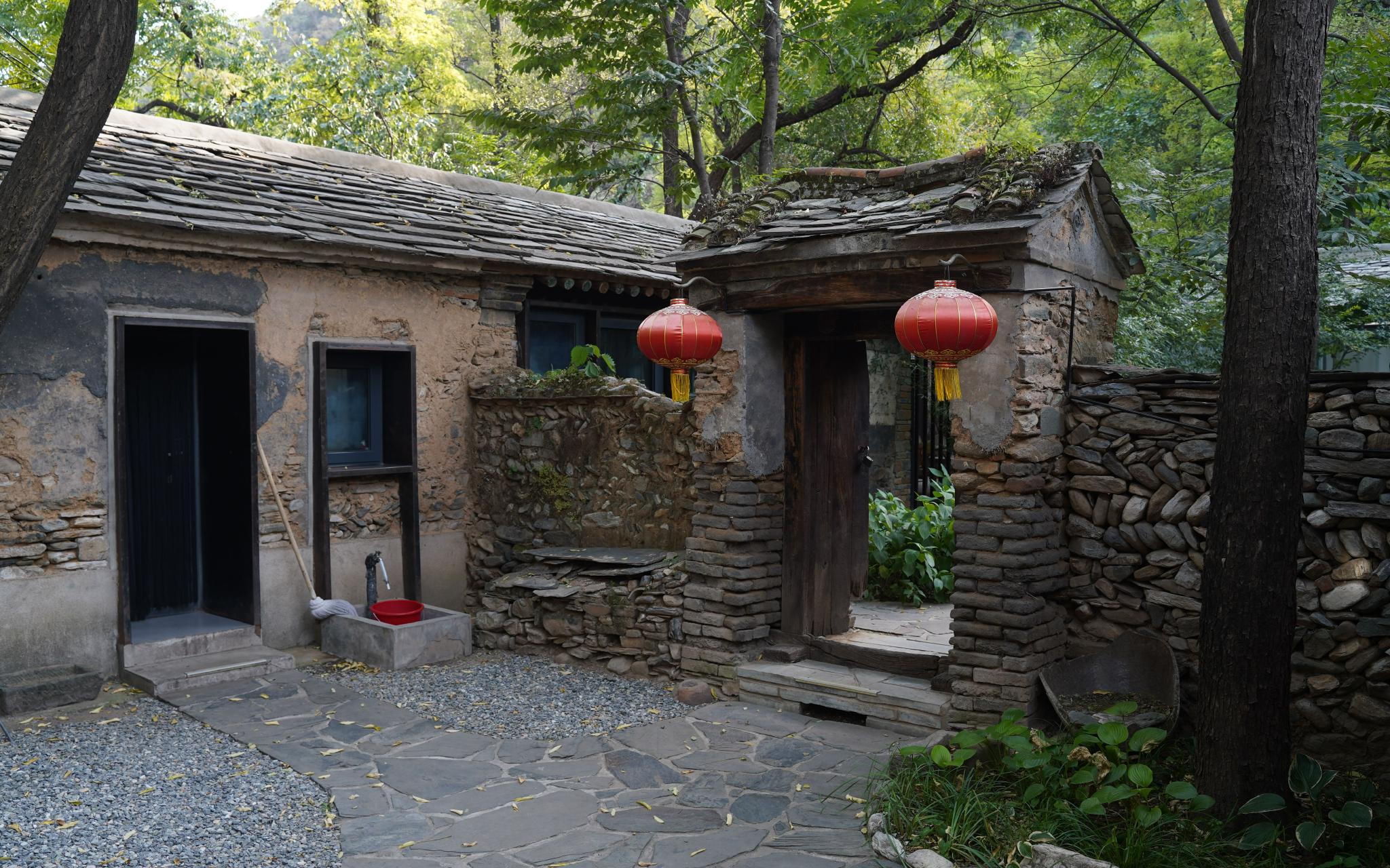 黄山店村的民宿小院很有山村特色.新京报记者 王巍 摄