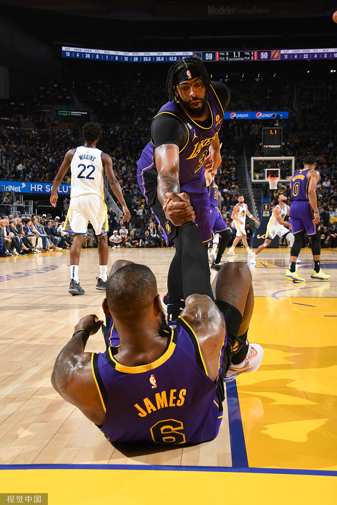 在漫长的nba历史上,能够出战20个赛季的球员都寥寥无几,更何况詹姆斯