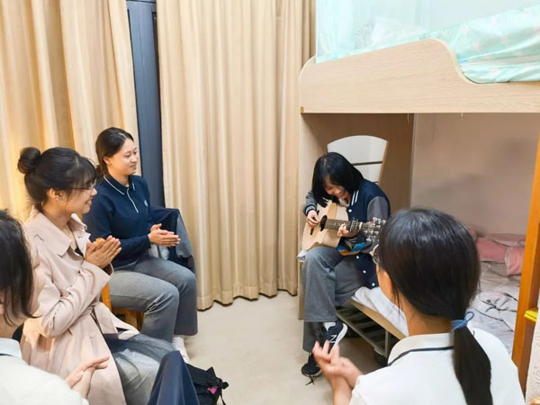 浦东教育系统“寻找最美校园”结果出炉，快看看有你的学校吗？休闲区蓝鸢梦想 - Www.slyday.coM