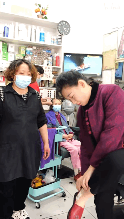 过了20岁的年轻人，最近开始和大爷撞衫休闲区蓝鸢梦想 - Www.slyday.coM