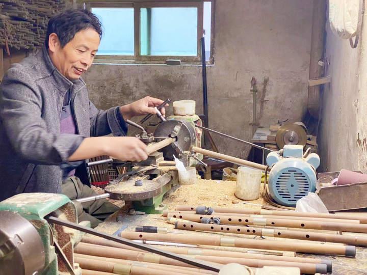 国内顶尖音乐学院毕业生聚集在杭州这个小山村，要干一番大事业休闲区蓝鸢梦想 - Www.slyday.coM