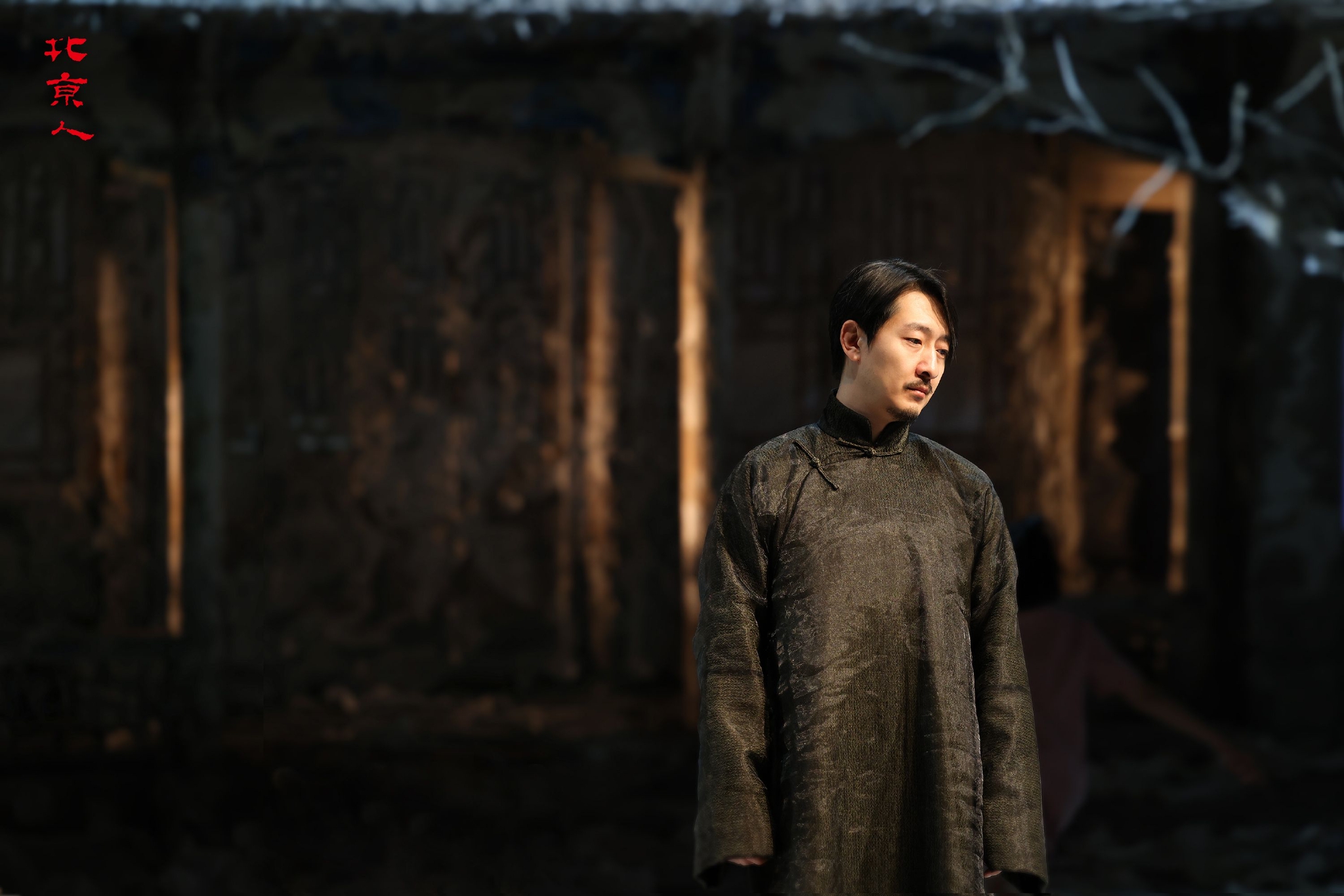 让台上台下一起享受安静的戏剧，人艺《北京人》十年后再回归休闲区蓝鸢梦想 - Www.slyday.coM