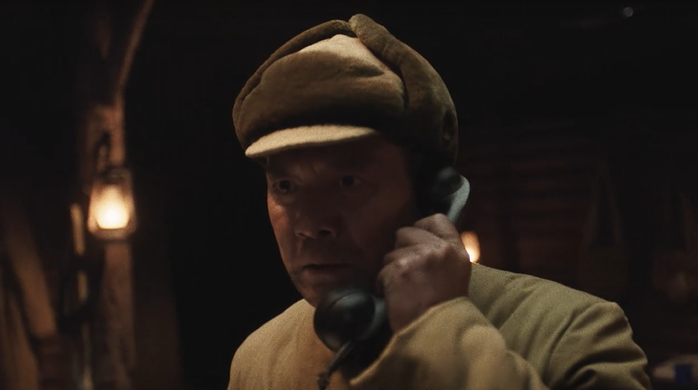 "在片场阵地体会黄继光视角后，我哭了一小时"休闲区蓝鸢梦想 - Www.slyday.coM