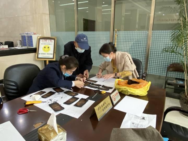 耄耋老人家中发生火灾  2万元现金烧成焦炭｜ ​景宁农商行员工细心拯救“火烧币”  为长者挽回损失19900元休闲区蓝鸢梦想 - Www.slyday.coM