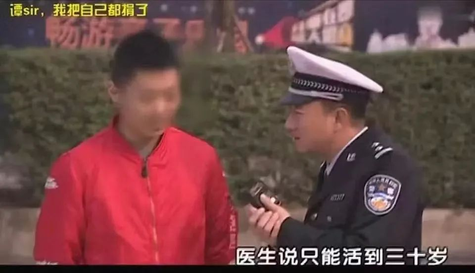 上海3名小伙租房轮睡真相曝光：2022最后两个月，谁也不许回头看了休闲区蓝鸢梦想 - Www.slyday.coM