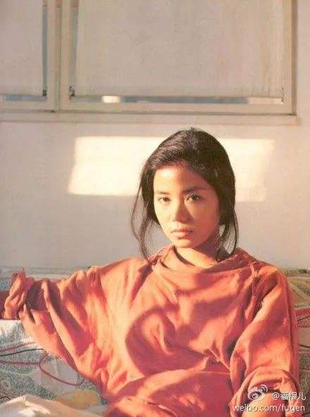 看够了“白幼瘦”，才懂地母美人的风情休闲区蓝鸢梦想 - Www.slyday.coM