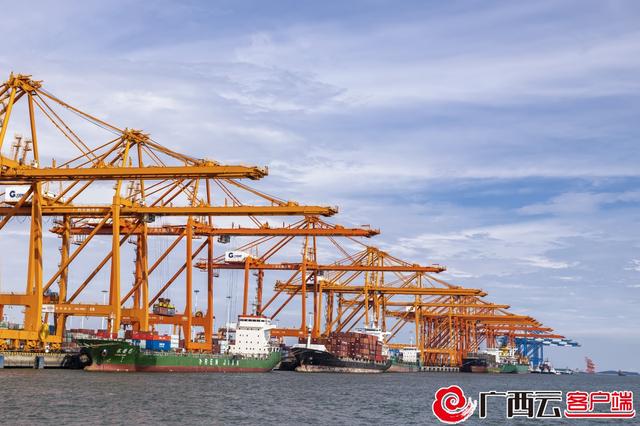 提前完成全年7000列目标任务 西部陆海新通道海铁联运班列跑出新速度休闲区蓝鸢梦想 - Www.slyday.coM