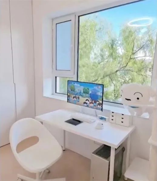 女子搬离大城市，全款1.5万买房，每月1千请保姆，结果......【饮茶论道】休闲区蓝鸢梦想 - Www.slyday.coM