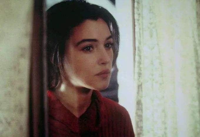 看够了“白幼瘦”，才懂地母美人的风情休闲区蓝鸢梦想 - Www.slyday.coM