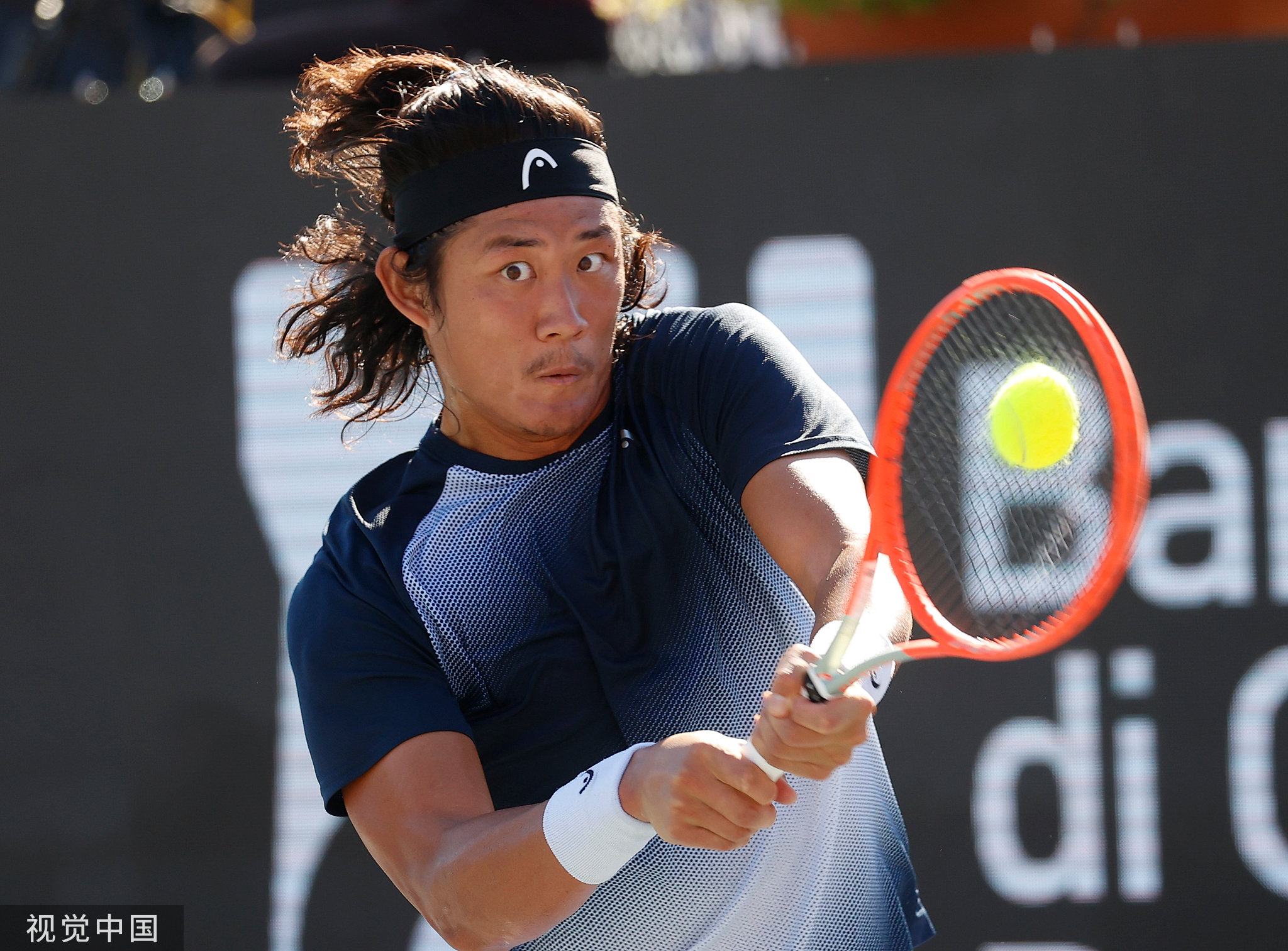 　张之臻击败巴埃斯。