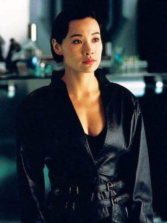 看够了“白幼瘦”，才懂地母美人的风情休闲区蓝鸢梦想 - Www.slyday.coM