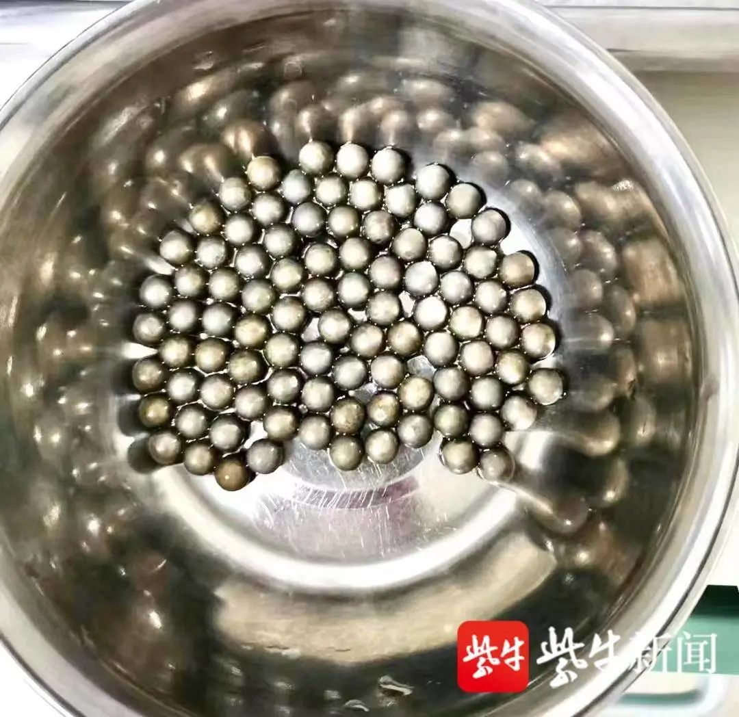 险！男孩吞下近百颗钢珠 家长紧急送医休闲区蓝鸢梦想 - Www.slyday.coM